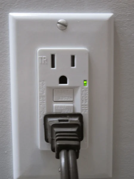 Ungrounded Outlets in Richmond