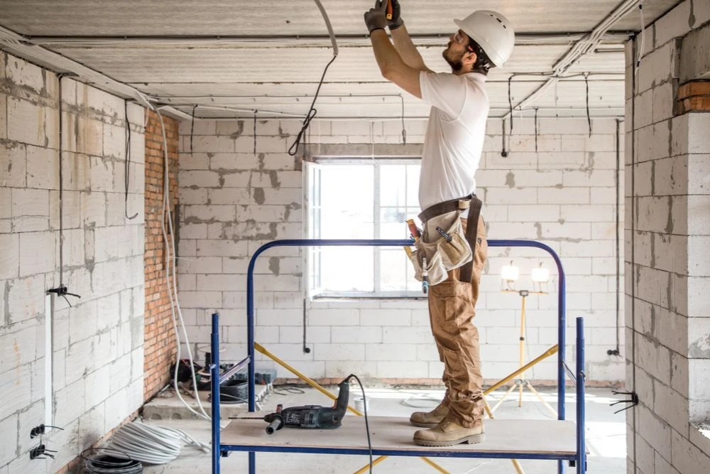 Hire a commercial electrician
