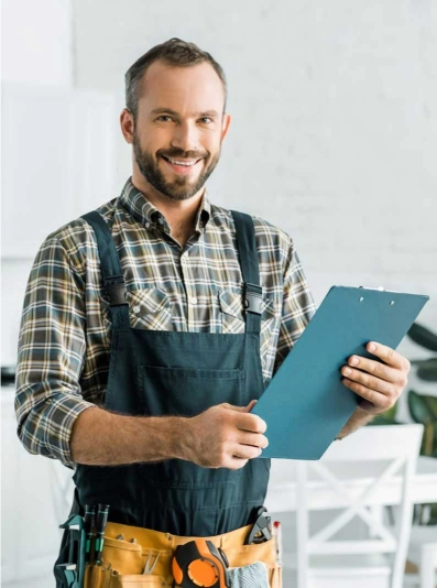 electrician with checklist